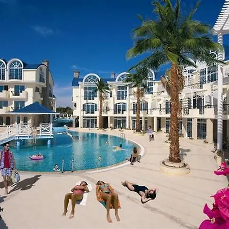 Seahorse Deluxe Hotel 3*