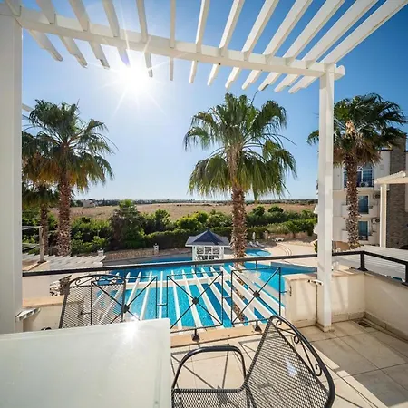 Seahorse Deluxe Hotel