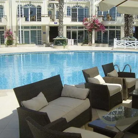 Seahorse Deluxe Hotel